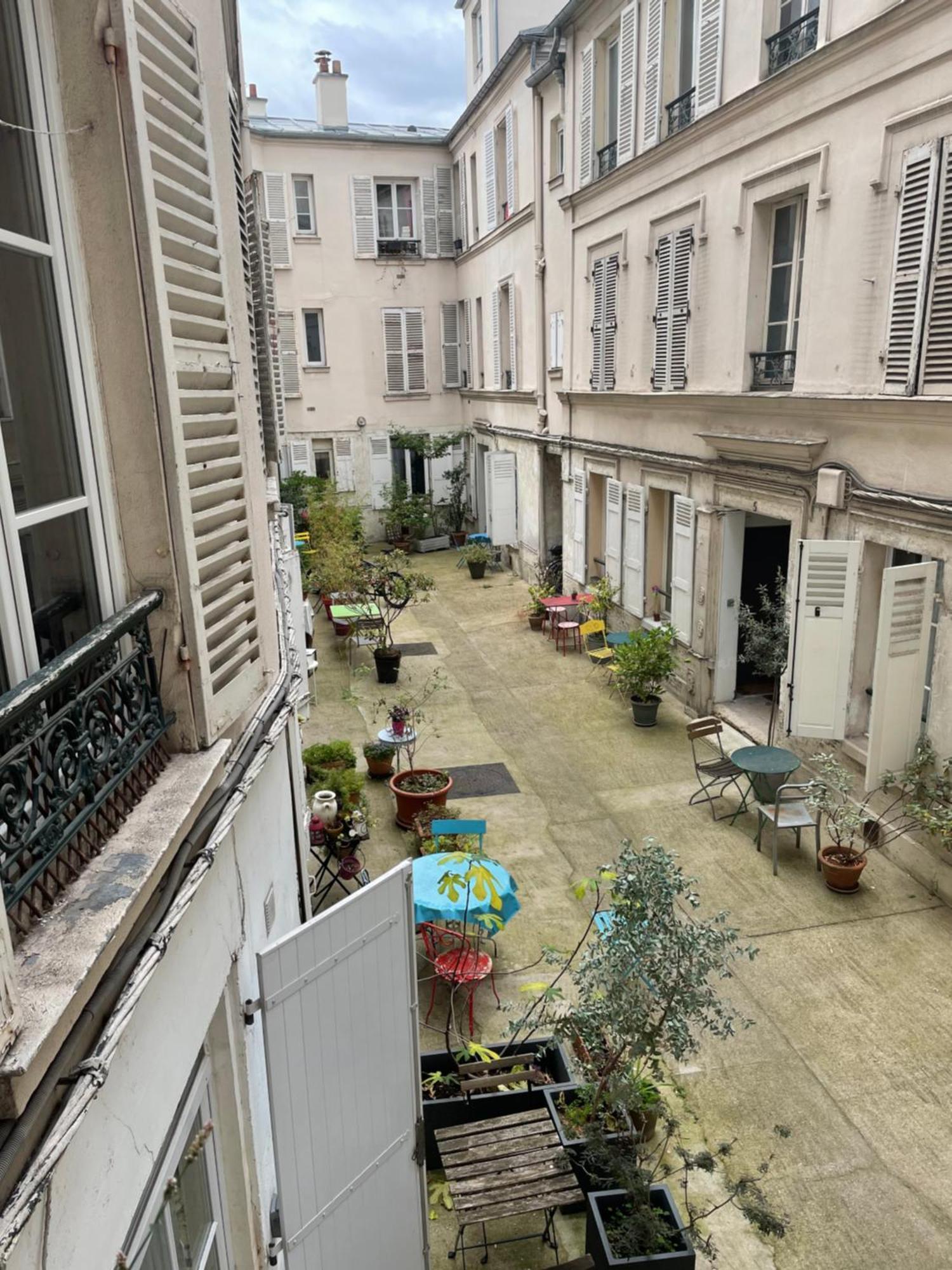 Au Bas De Montmartre ! Apartment Париж Екстериор снимка